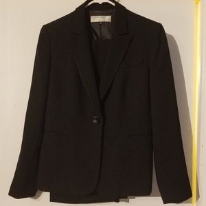 Tahari Black Pant Jacket Suit size 6P